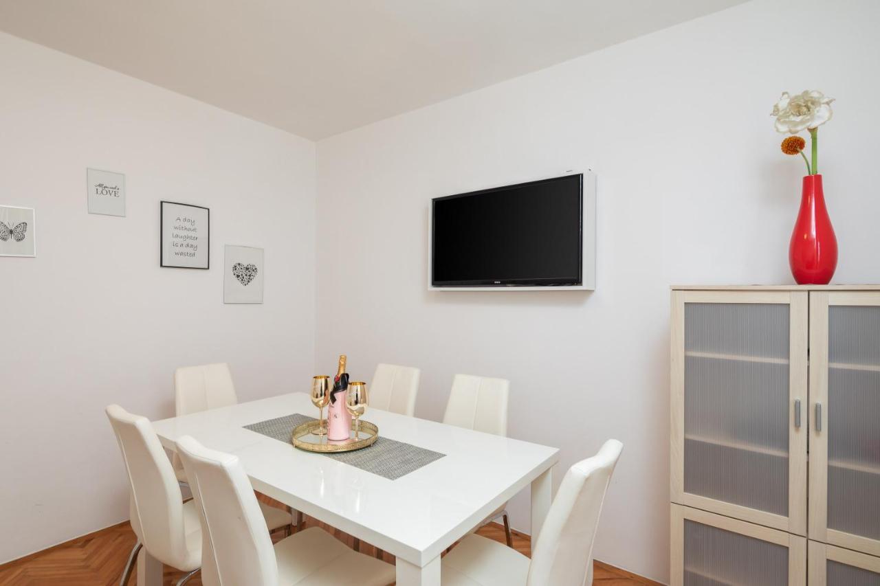 Seaside Apartment Blue Dugi Rat Zewnętrze zdjęcie